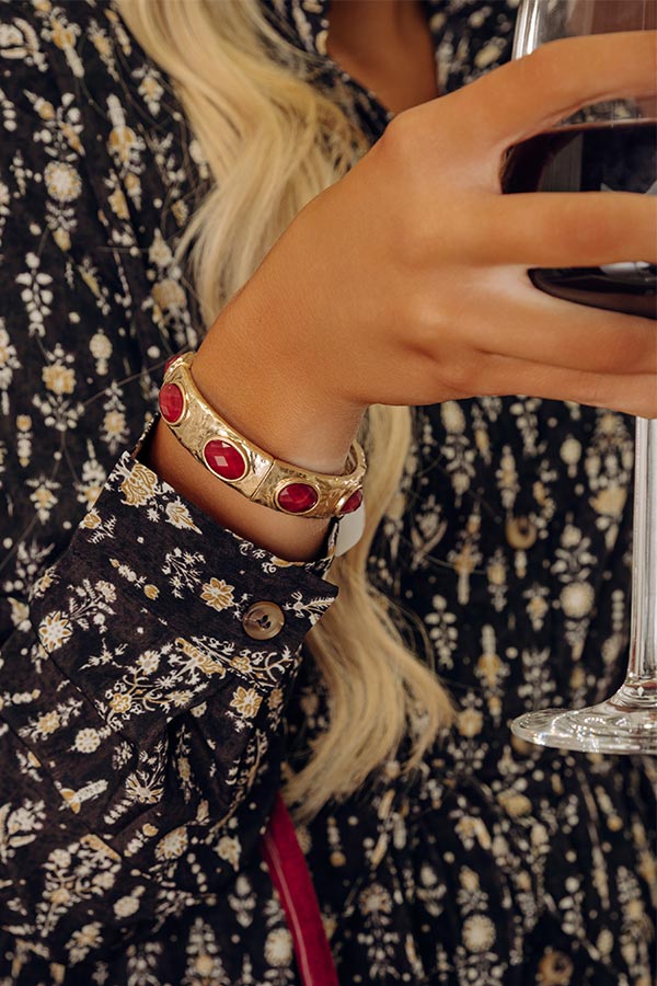 Chic Please Stretch Bracelet in Wine