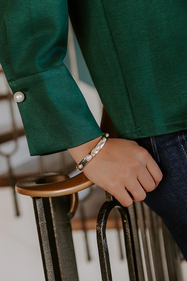 Chic Style Stretch Bracelet in Ivory