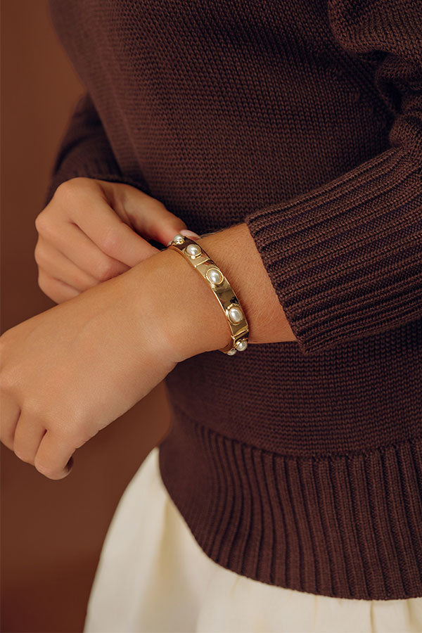 Chic Style Stretch Bracelet in Ivory Image - 1