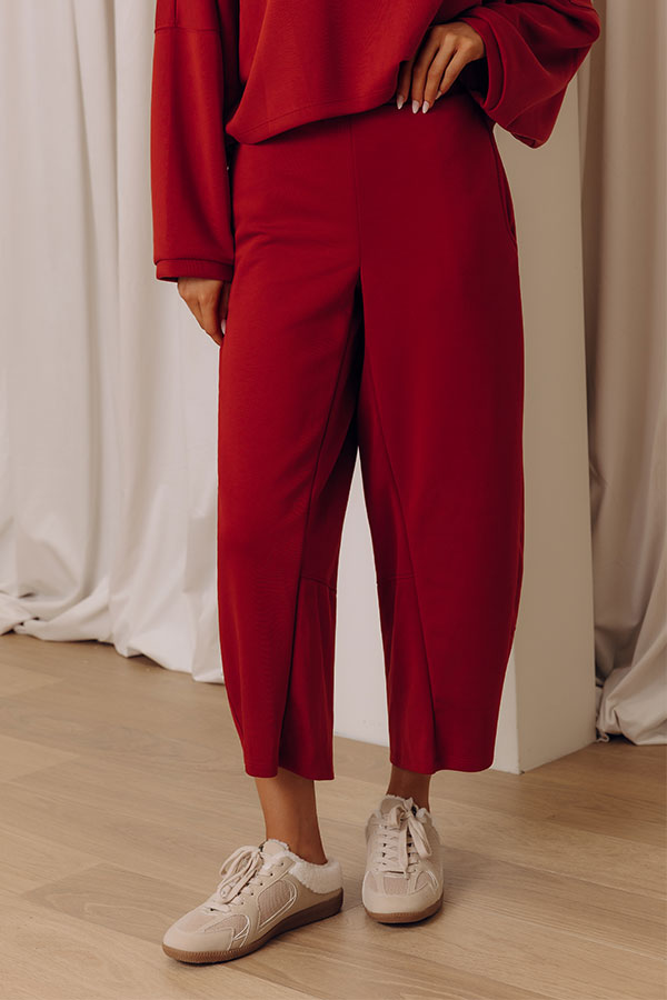 Sunday Reset Midrise Scuba Barrel Leg Pants in Red Image - 2