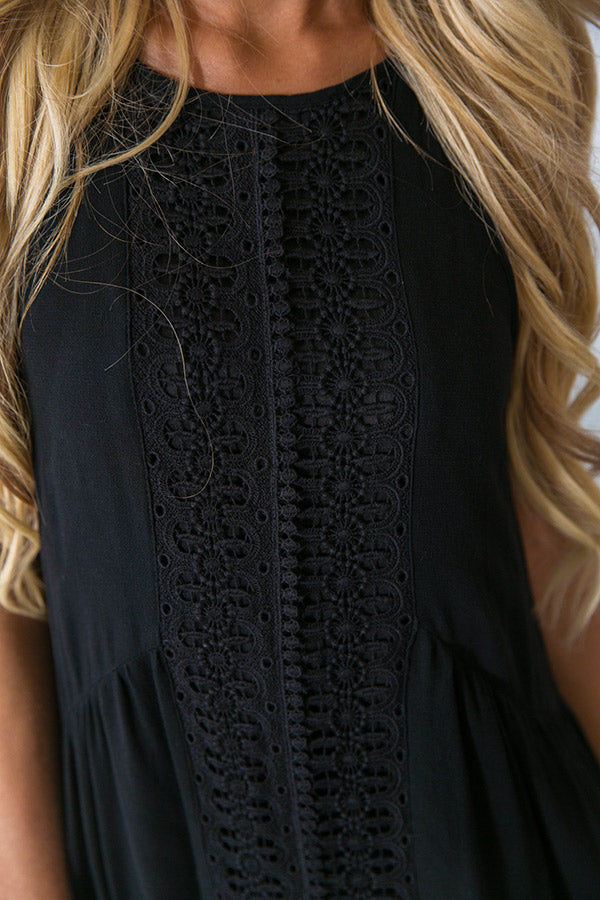 Quest To Gorgeous Crochet Maxi in Black