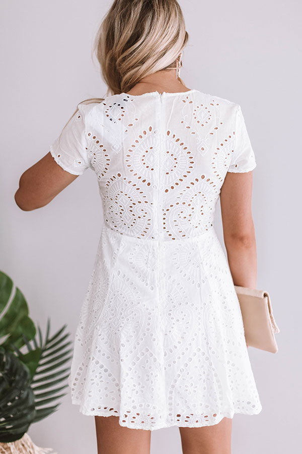 white eyelet dress with short sleeves M Italy Short Sleeve Eyelet Dress