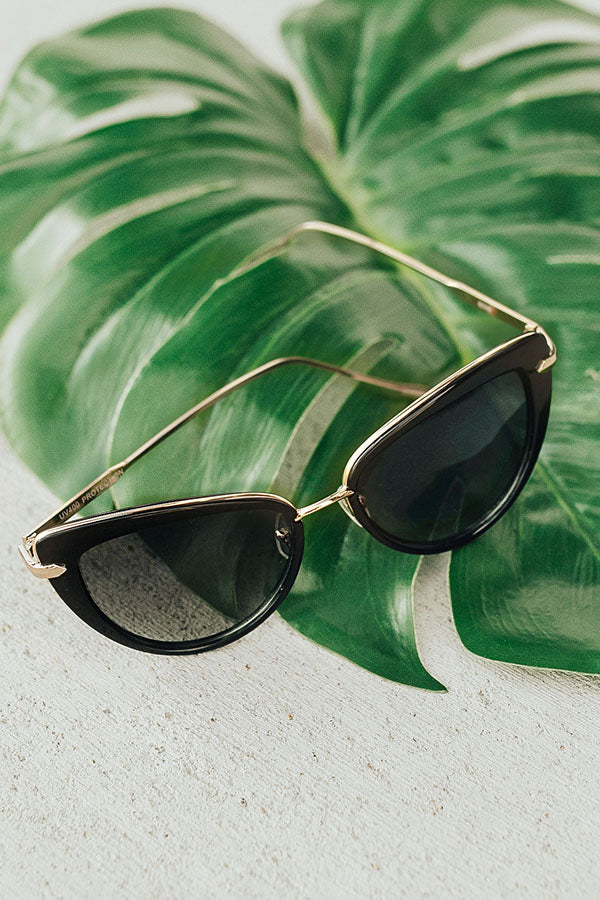 Poolside in Panama Sunnies in Gold