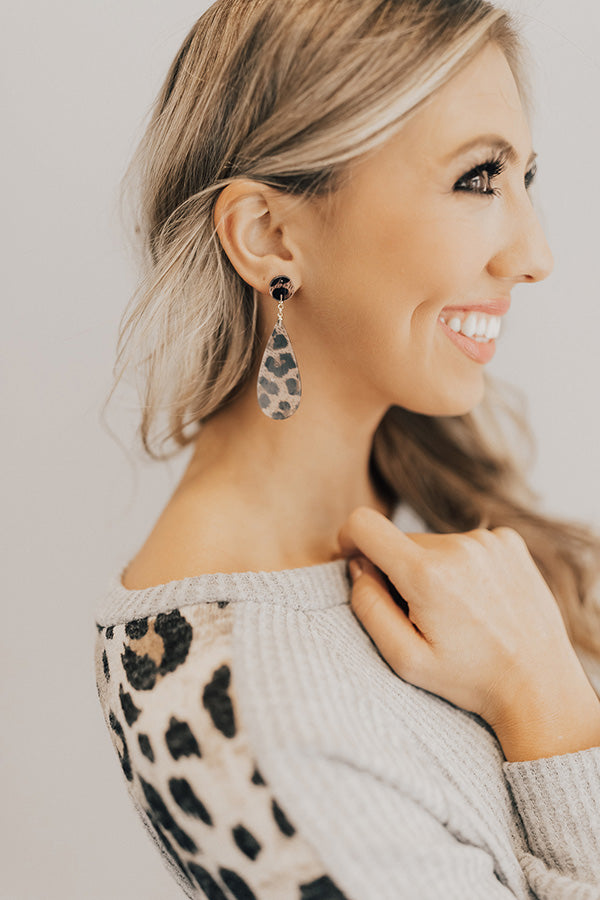 Casually Crushing Leopard Earrings In Grey