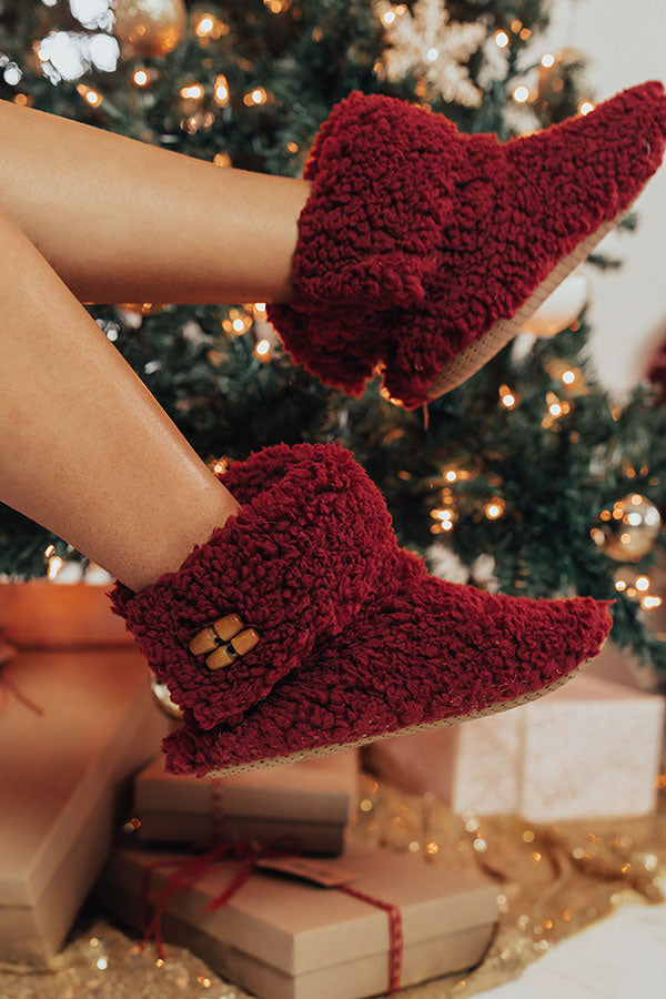 Holly Jolly Fuzzy Slippers In Wine