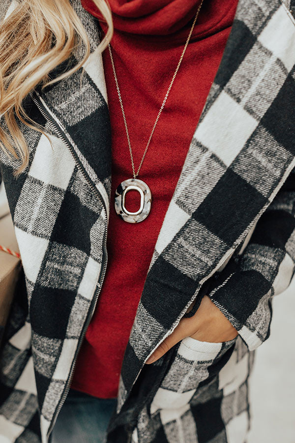Fortune Favors The Chic Necklace In Ivory