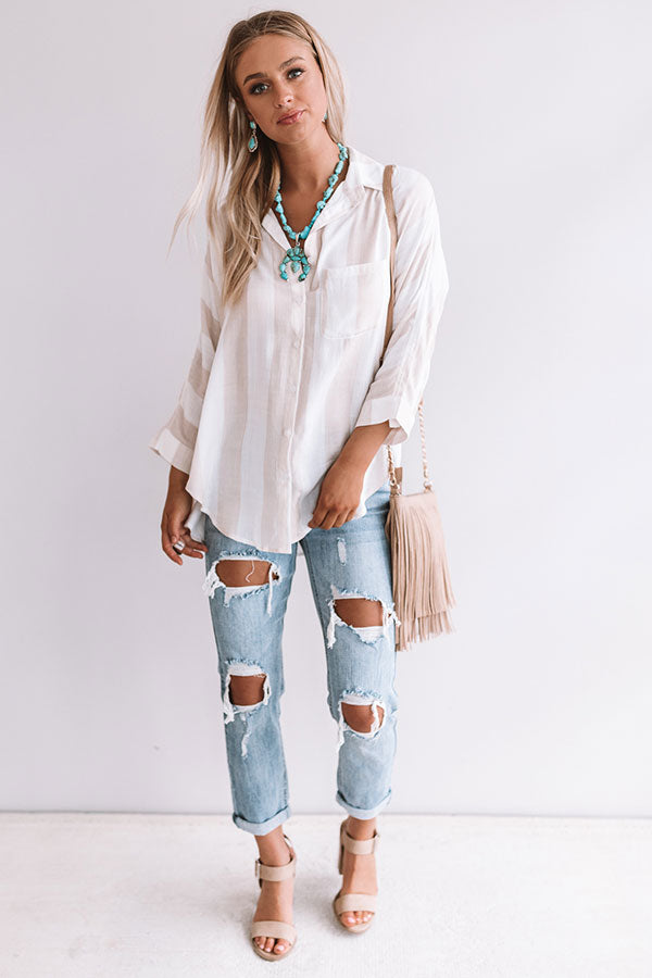 Boardwalk Kisses Shift Top In Iced Latte