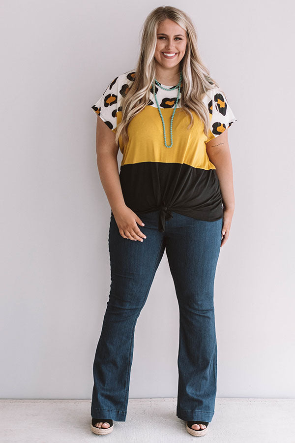 Buzzing About Town Color Block Tee Curves Image - 1