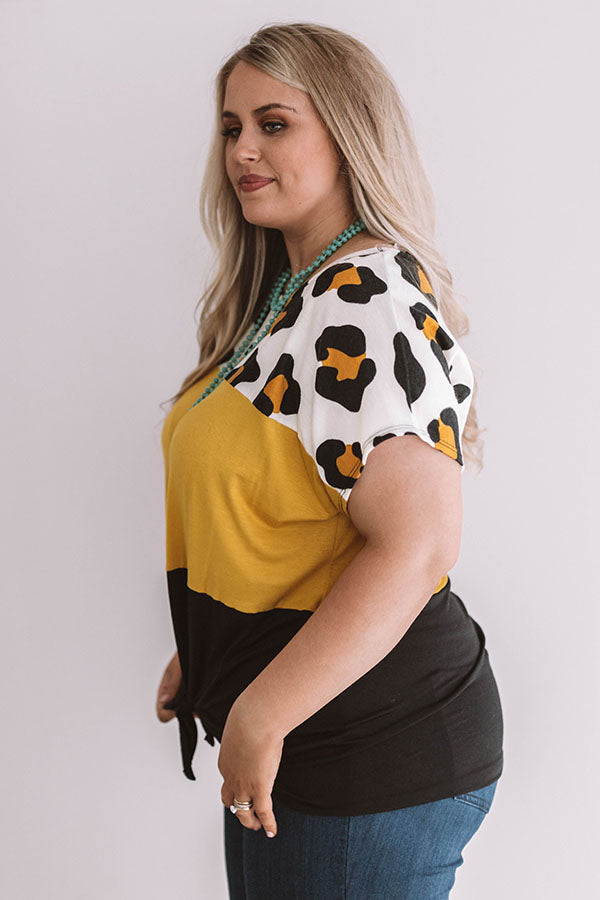 Buzzing About Town Color Block Tee Curves Image - 1