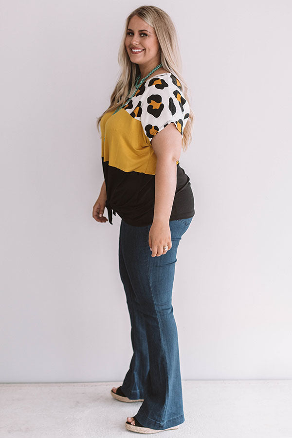 Buzzing About Town Color Block Tee Curves Image - 1