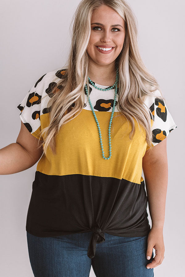 Buzzing About Town Color Block Tee Curves Image - 1