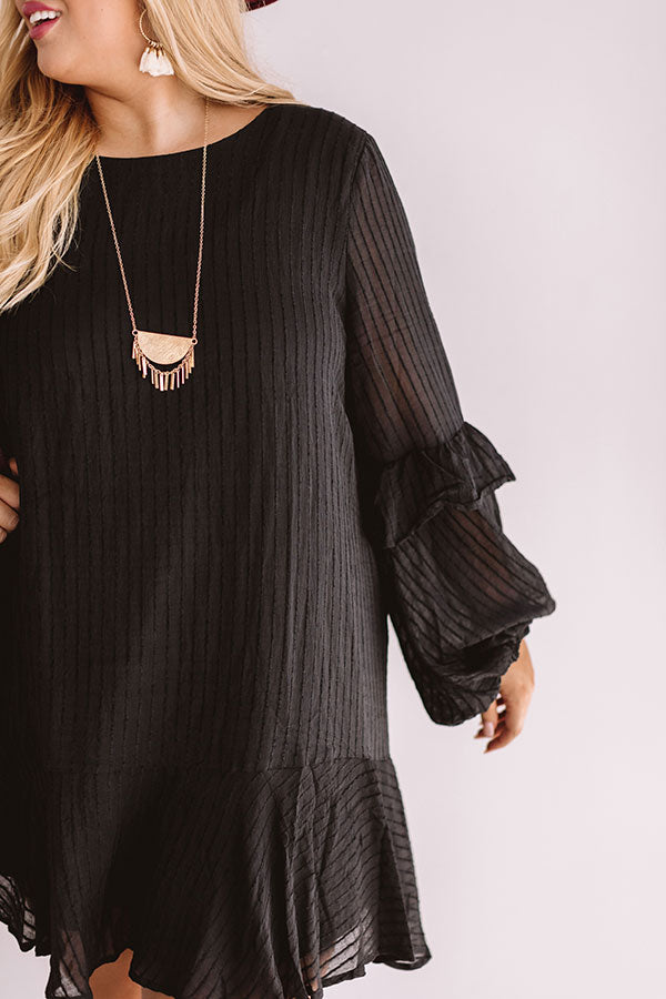 Colorado Casual Shift Dress In Black Curves Image - 1