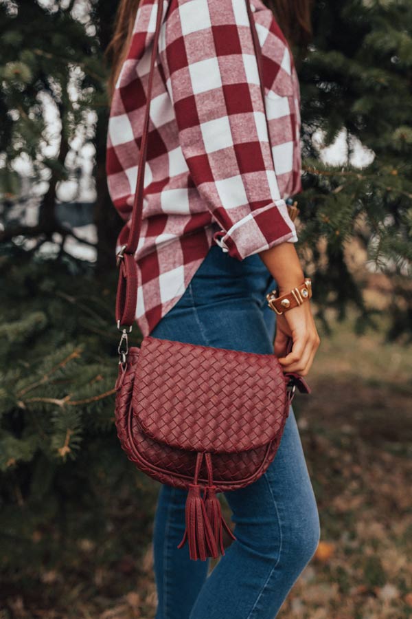 Oh So Gorgeous Woven Crossbody In Wine