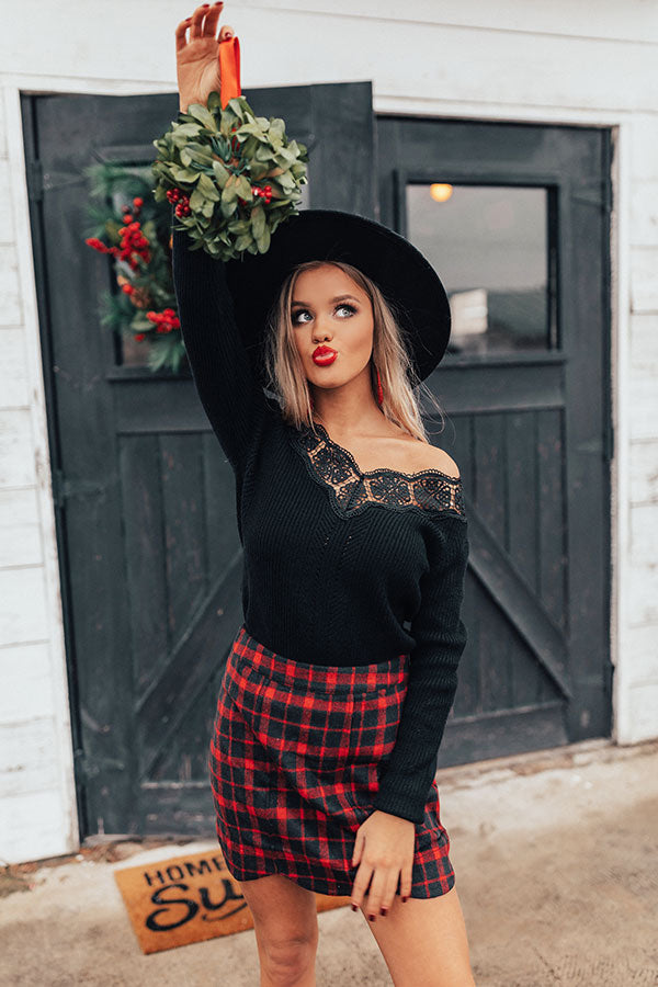 Classic Moment Crochet Trim Sweater In Black