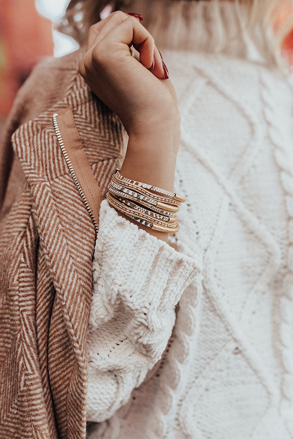 Scoop Me Up Magnetic Bracelet in Gold
