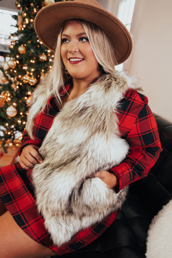 Cozy Like Sunday Morning Faux Fur Vest Curves • Impressions Online Boutique