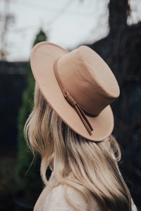 The City Life Felt Hat In Iced Latte