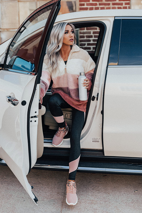 Extended Getaway Colorblock Sherpa Pullover Image - 4