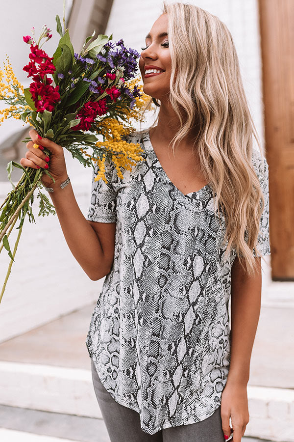 Limelight Lifestyle Snake Print Shift Top In Grey
