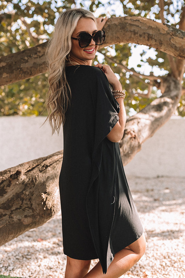 Chic Arrival Shift Dress in Black