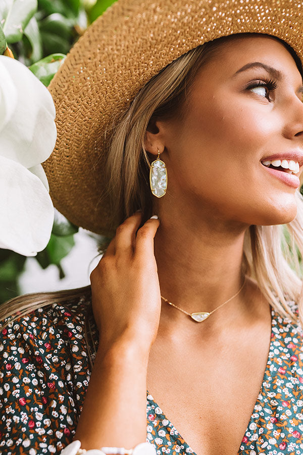 Kendra Scott Faceted Elle Vintage Gold Drop Earrings in White Abalone Image - 1