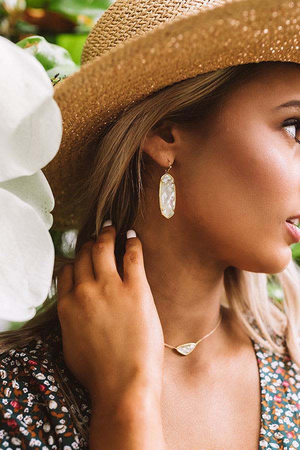 Kendra Scott Faceted Elle Vintage Gold Drop Earrings in White Abalone Image - 1