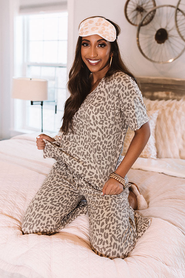 Staycay Kisses Leopard Shift Tee