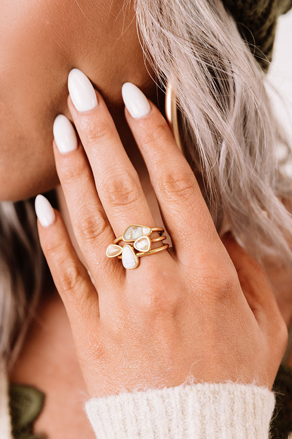 Kendra Scott Ivy Vintage Gold Ring Set of 3 in White Mix Image - 1