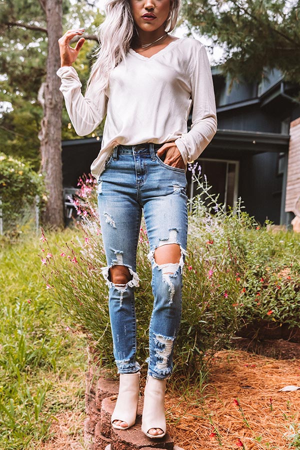 The Ella Midrise Distressed Skinny In Medium Wash