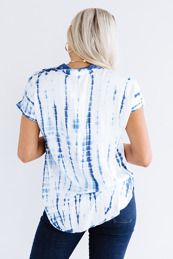 Break It Down Tie Dye Top In Blue