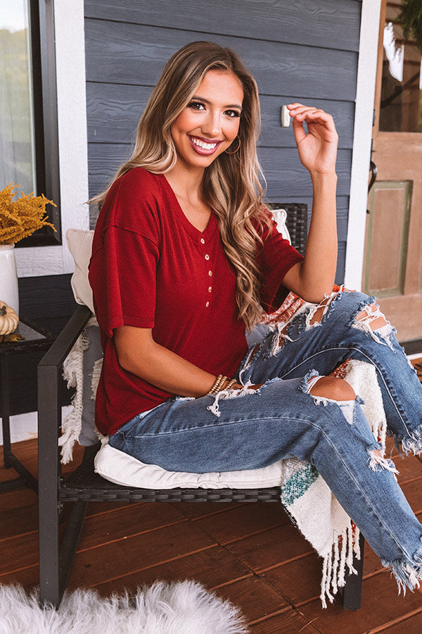 Denver Destination Shift Top In Crimson