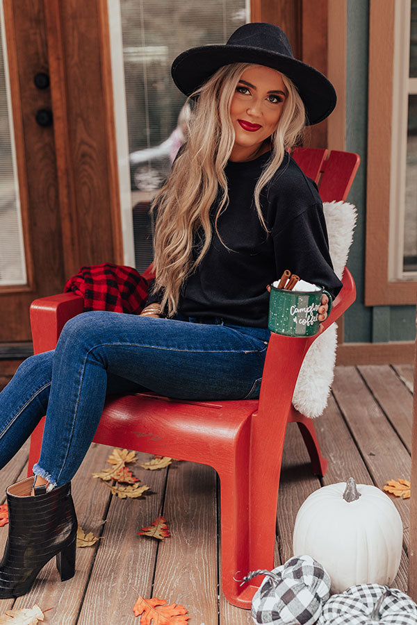 Fall Night Sweatshirt in Black