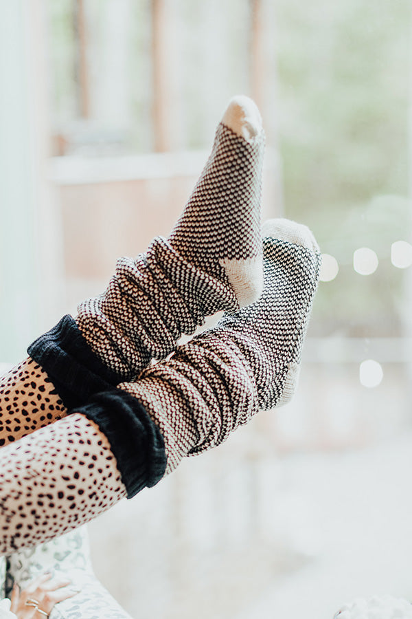 Cozy Surroundings Thigh High Socks In Black