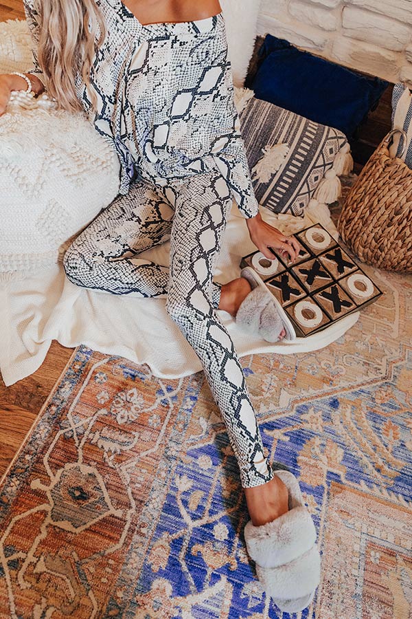 Chill Mood Snake Print Legging