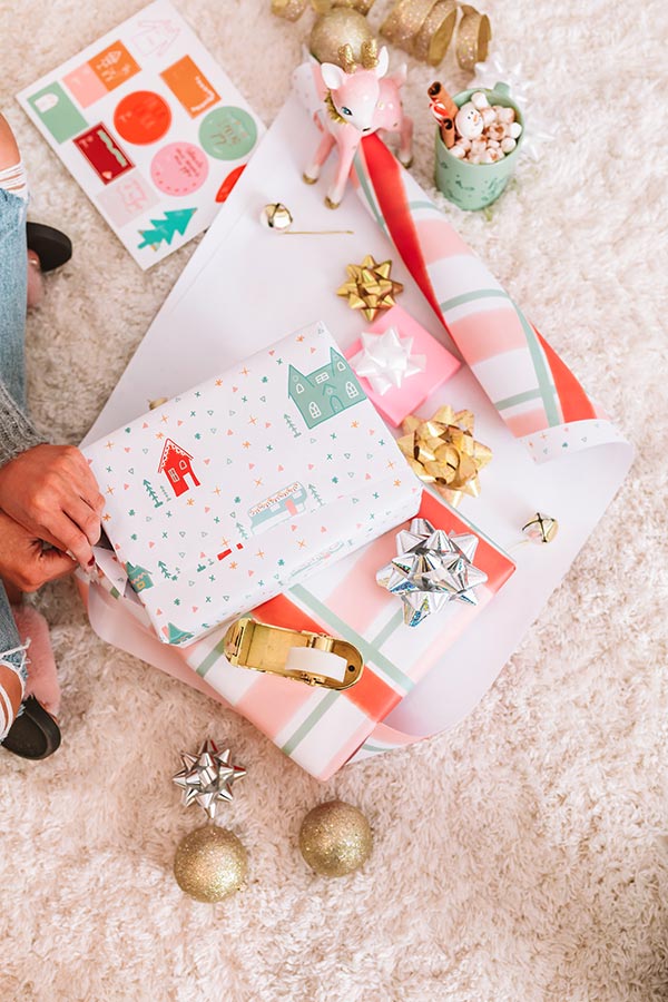 Holiday Gift Wrap Sheets