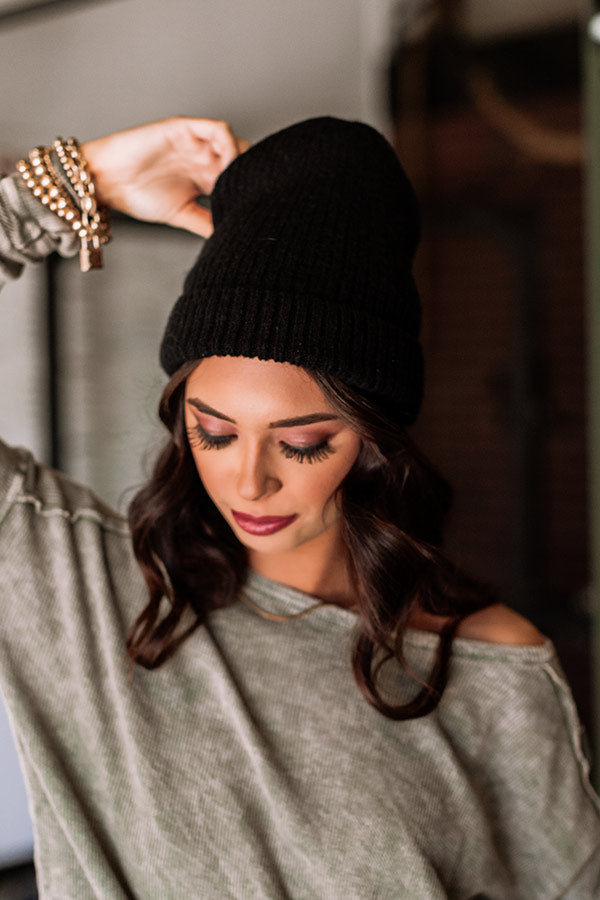 Snow Ski Fleece Lined Beanie in Black