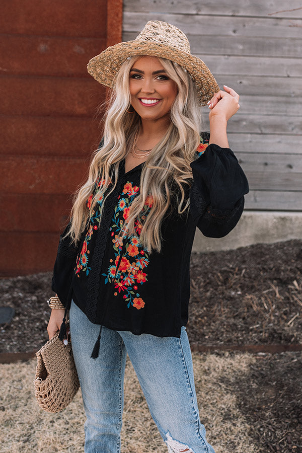Dune Dreaming Embroidered Top In Black