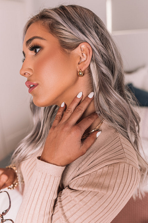 Clever Mind Huggie Hoop Earrings In Gold