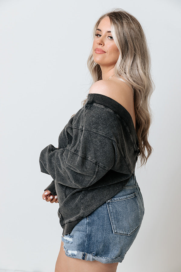 Mystic Marvel Sweatshirt In Vintage Black Curves Image - 1