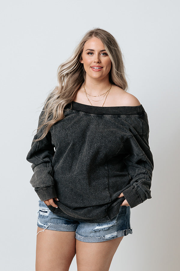 Mystic Marvel Sweatshirt In Vintage Black Curves Image - 1