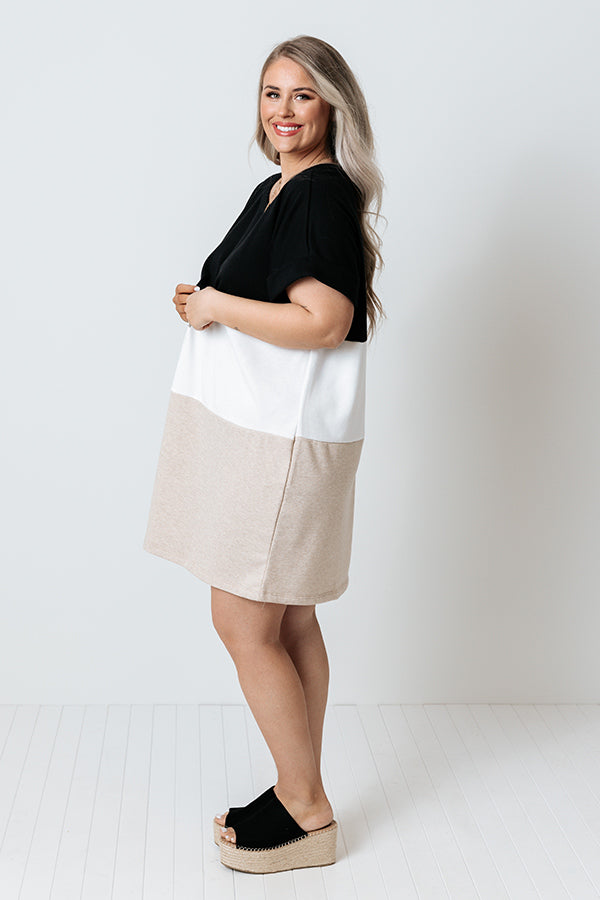 Next Up Colorblock Shift Dress In Black Curves Image - 5