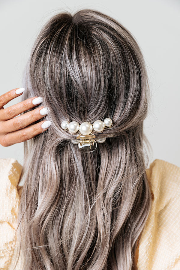 Sitting Front Row Hair Claw
