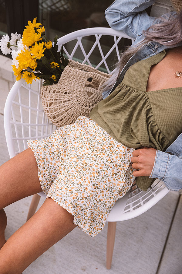 Bayside Blooms Shorts In White