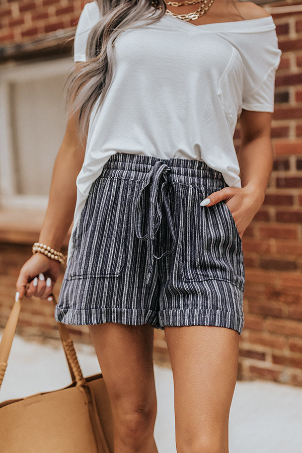 The Felton Stripe Shorts In Charcoal