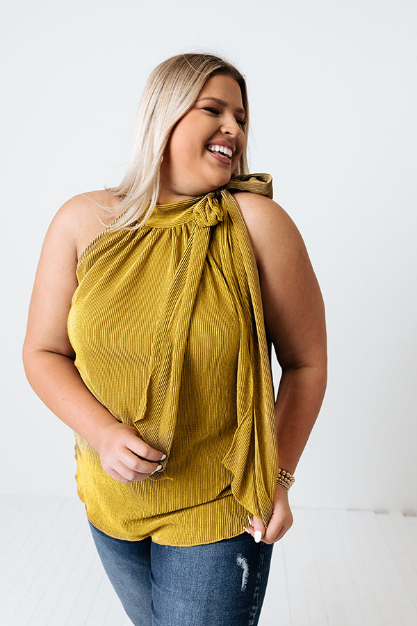 Dream State Pleated Top In Lime Punch Curves