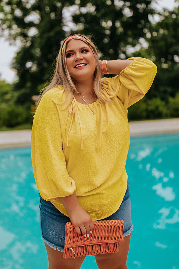 Splash Of Champagne Shift Top In Yellow Curves