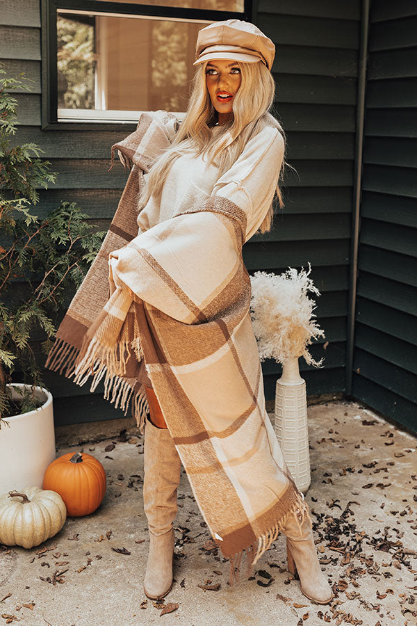 Rocky Mountain Resort Plaid Poncho In Mocha