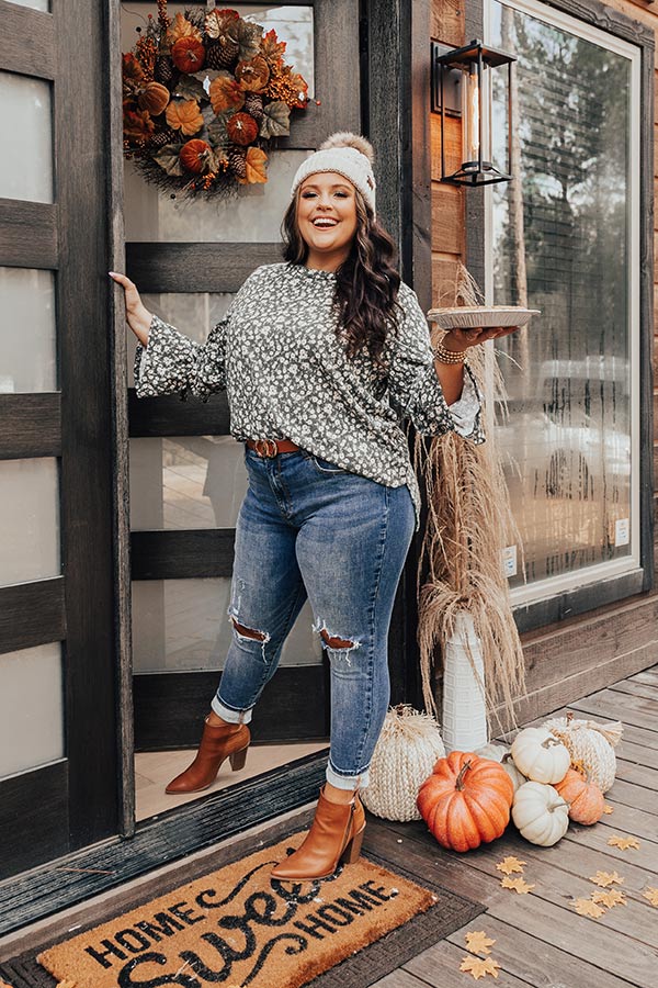 Pumpkin Patch Please Floral Shift Top In Forest Curves