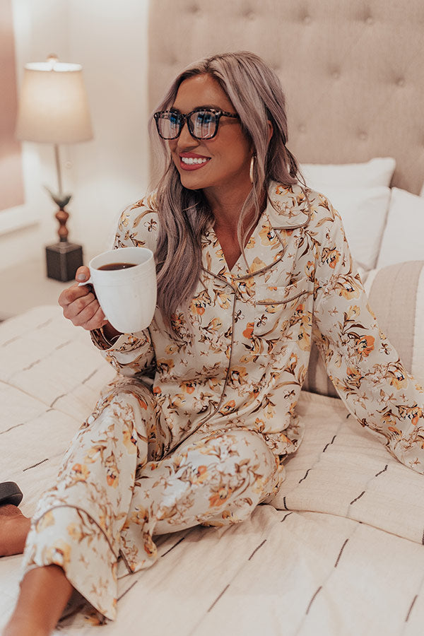 Ready To Wind Down Floral Top In Light Stone