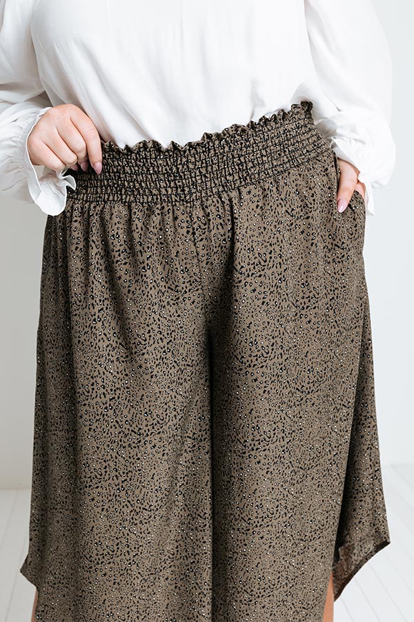 Good Dream Leopard Pants In Army Green Curves